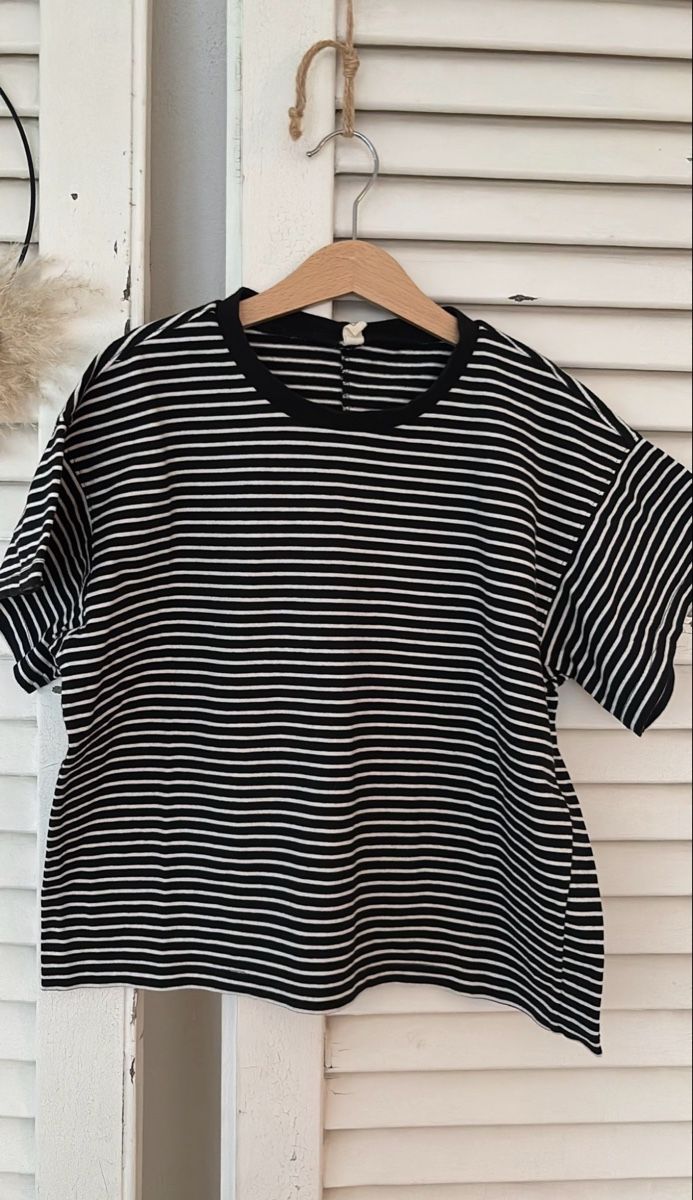 Camicette, T-shirt & Top: T Shirt Gr 128 – Nuovo (secondo la descrizione) da Mörschwil venduto da Mibasel