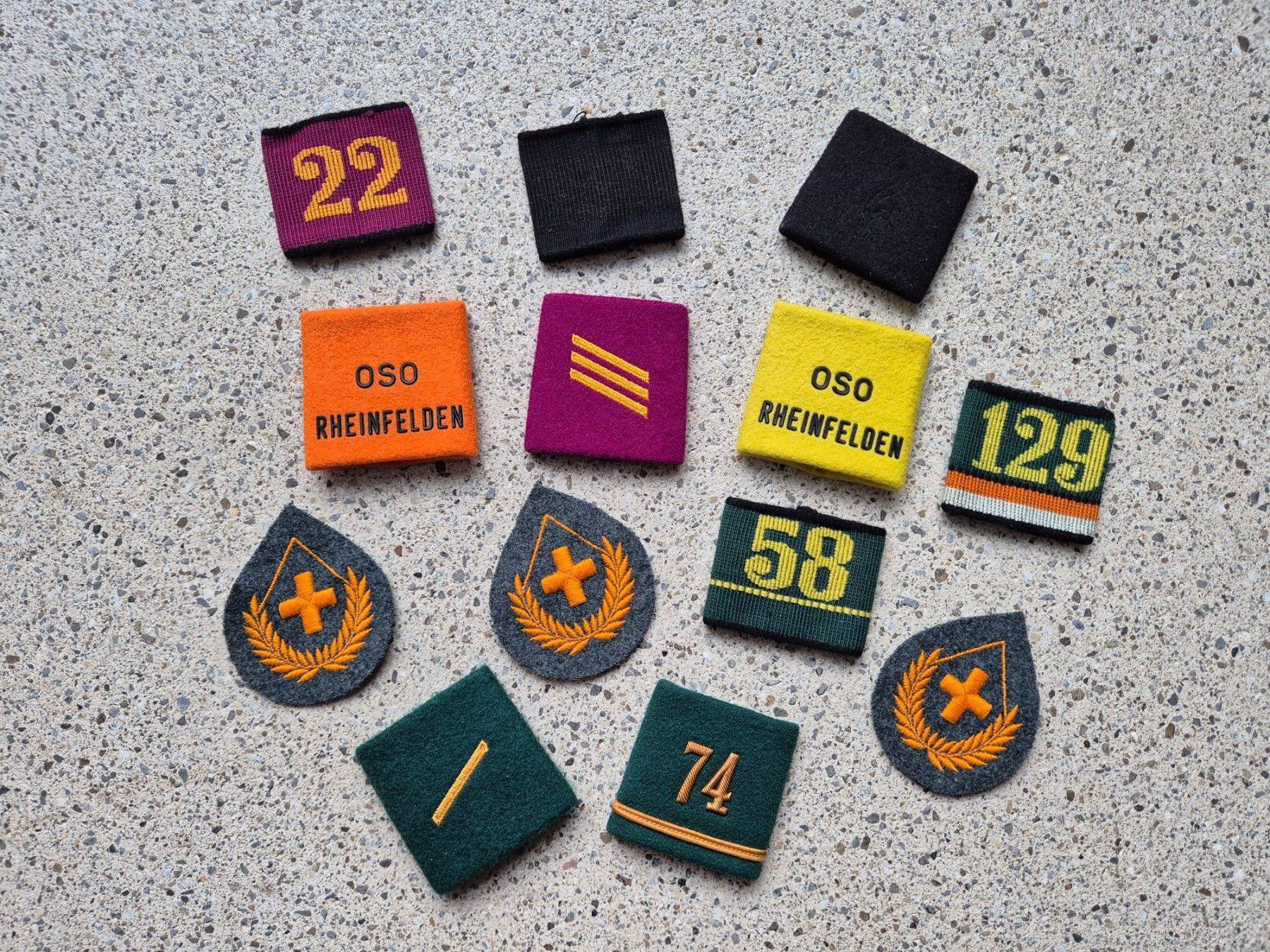 Schweizer Armee Placchette & Badge: *** Abzeichen Set *** – Usato da Riedholz venduto da fr_sIruP