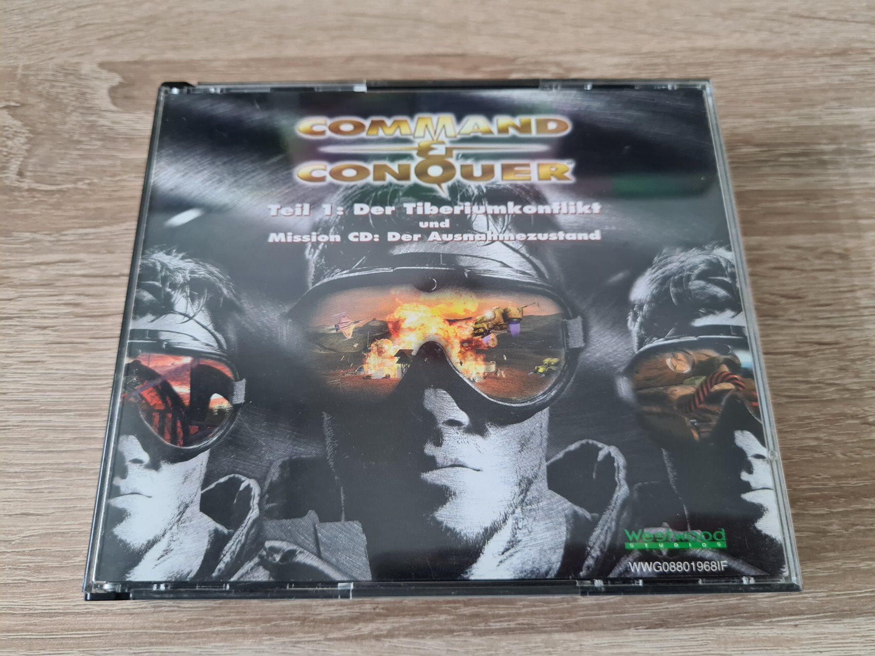 Giochi: Command & Conquer + Mission CD (1995) (3 CD) (German) - PC – Usato da Carouge GE venduto da Franllo