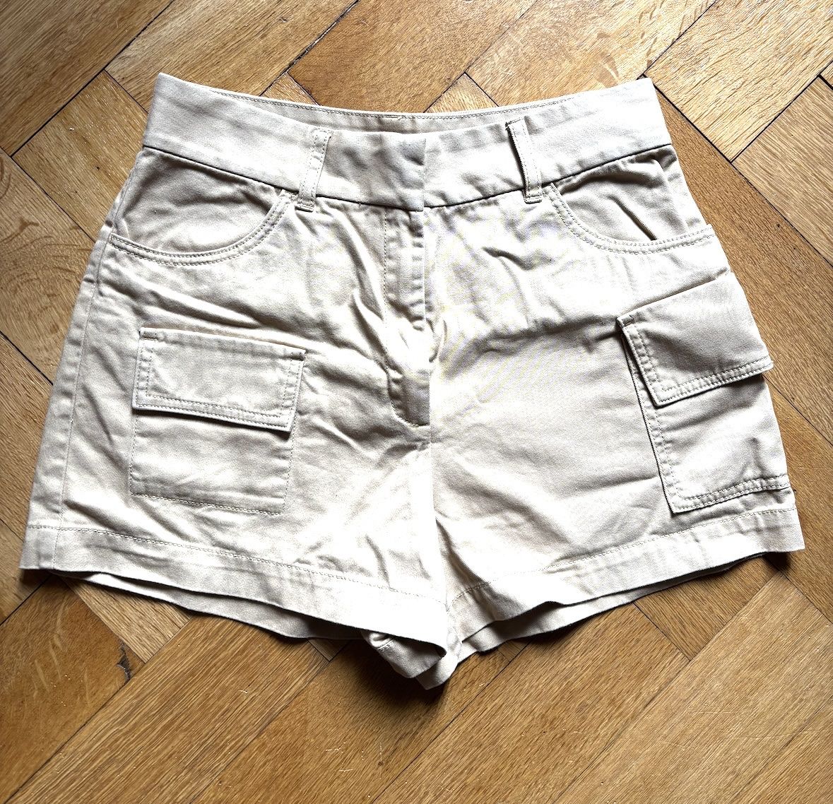 Pantaloni: Shorts cargo beige taille 36 bon état – Nuovo (secondo la descrizione) da Vevey venduto da lau_c6mw