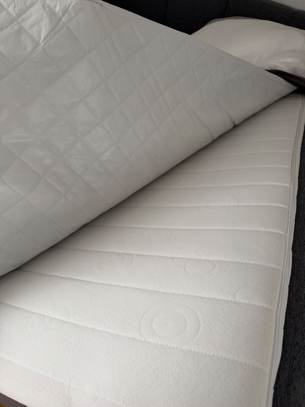 Lits: Boxspringbett 180x200m – D'occasion à Gretzenbach par lea_wc5v 5