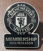 T467 - Pin FC Manchester United RED Devil's Member 12/13