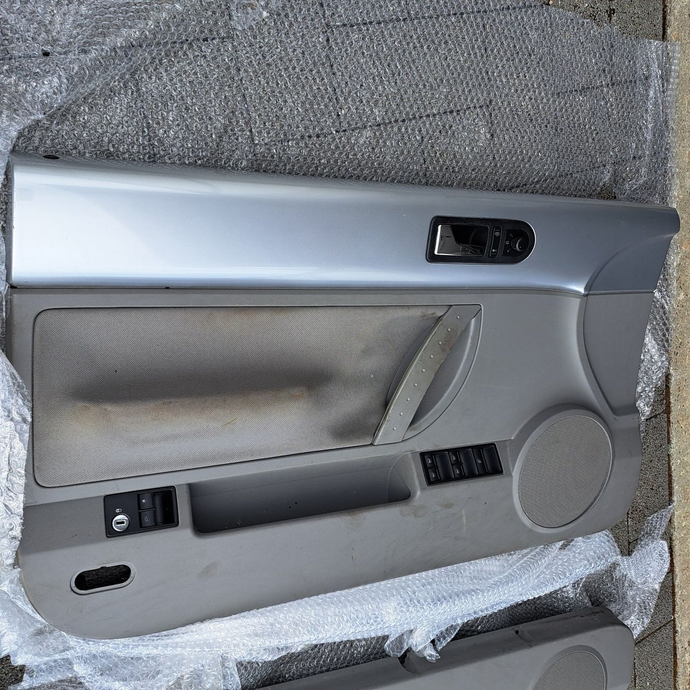 VW Tutti pezzi di ricambio auto: Vw New Beetle Cabrio  Ersatzteile – Usato da Lyss venduto da pet_69c5 3