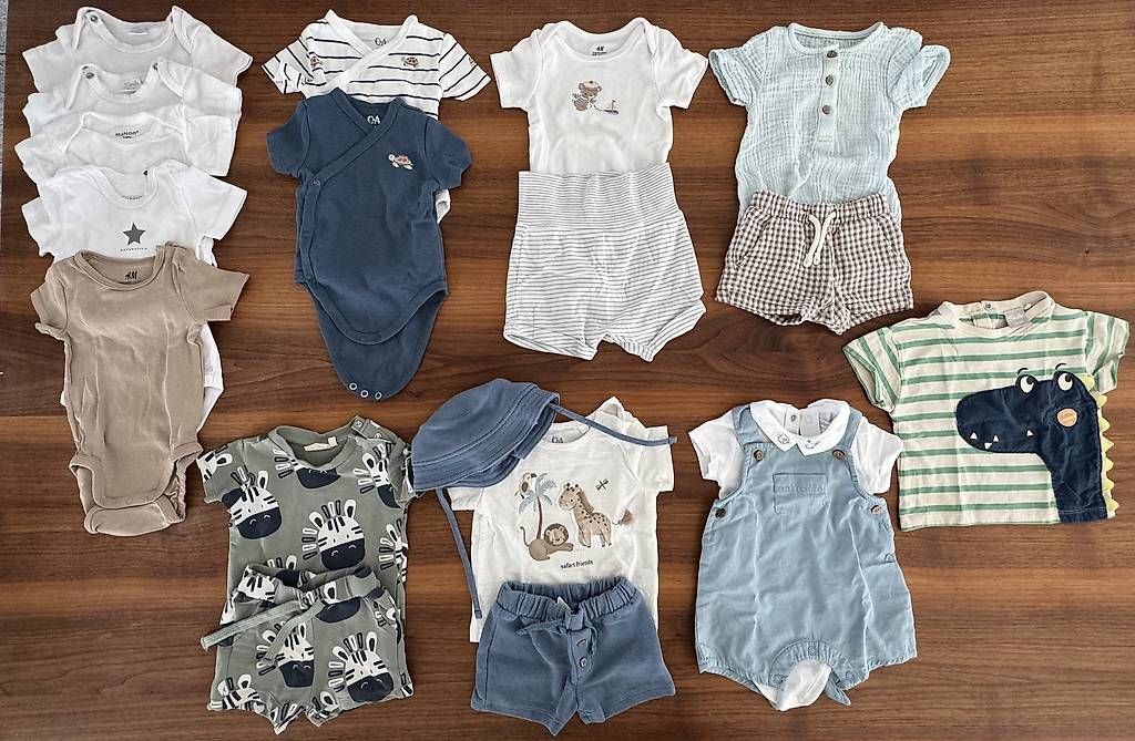 Lotti & Set di vestiti: Babykleider Junge Grösse 62/ 43 Stück Total – Usato da Sursee venduto da Aleksis 2
