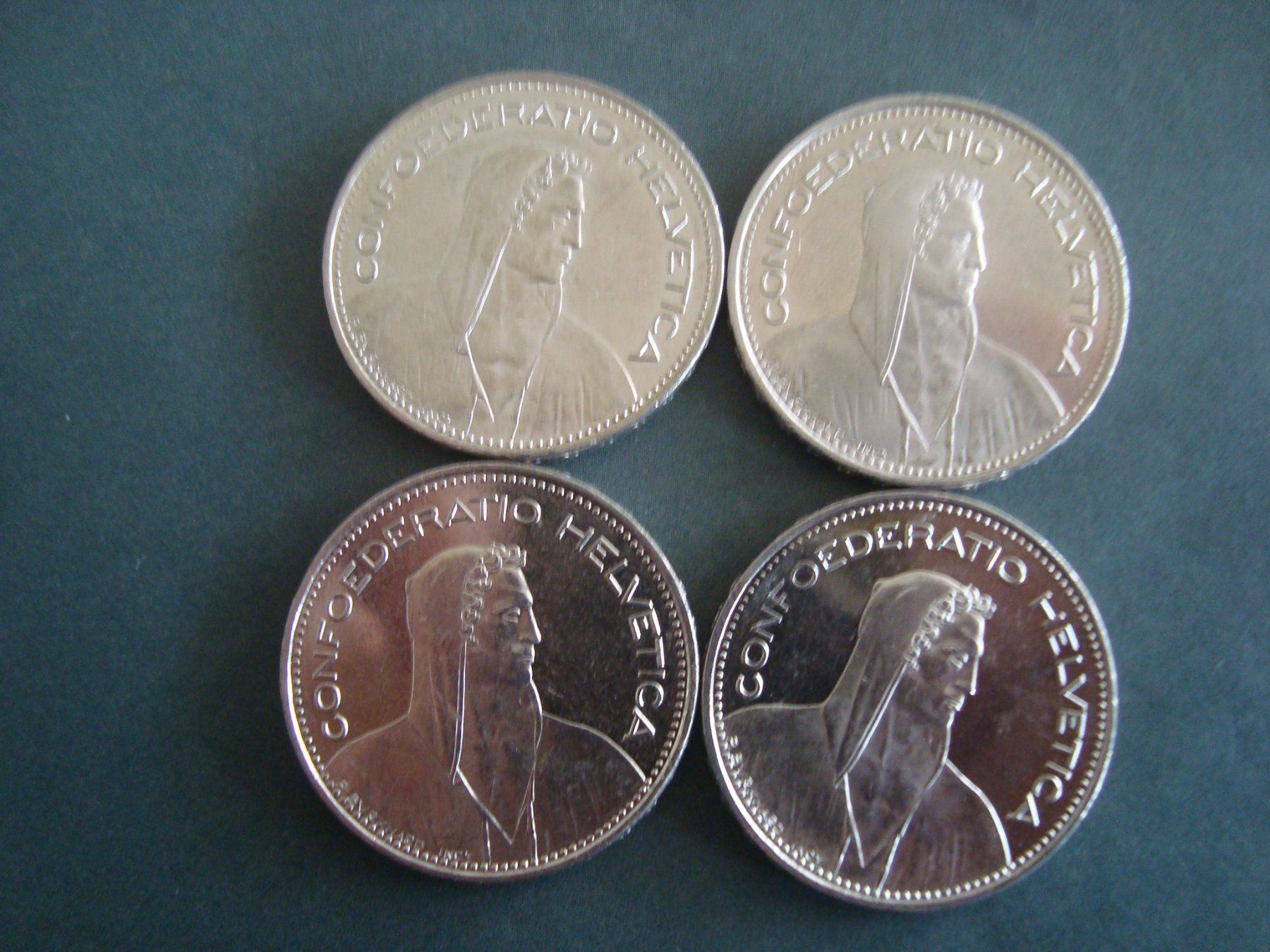 Toutes les monnaies: 5 Franken 2002 4 stk lot fast neu – D'occasion à Gelterkinden par Cakir 1