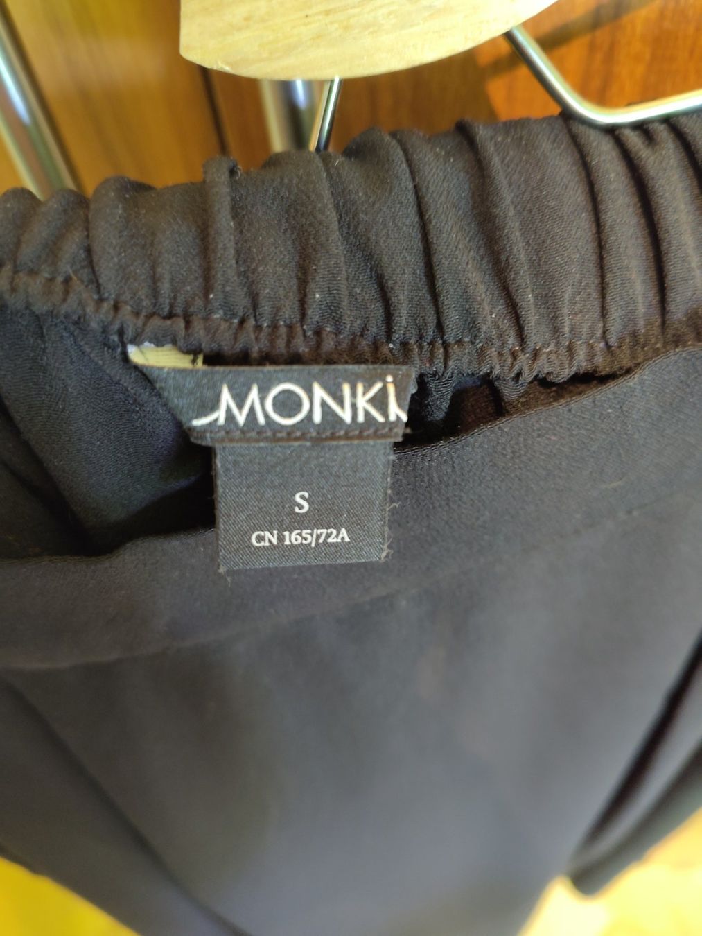 Monki Röcke: Jupe – Gebraucht aus Bern von Linii 2