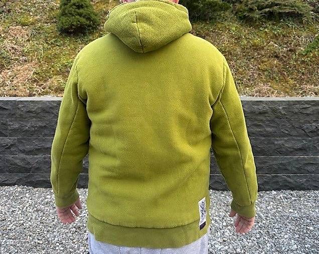 Pullover & Sweatshirts: Hoodie – Gebraucht aus Muttenz von sur_6qqv 1