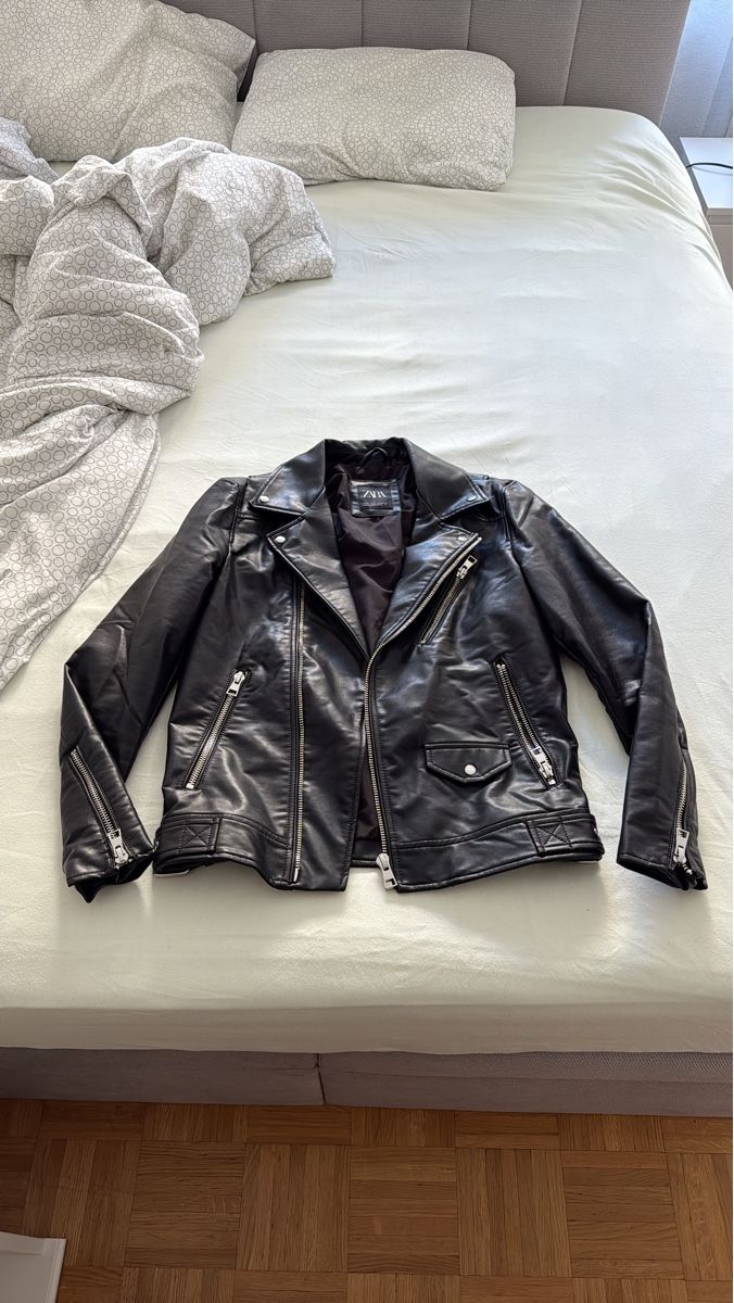 Zara Giacche: Veste en cuir Zara taille S – Nuovo (secondo la descrizione) da Lausanne venduto da raf_k5nx