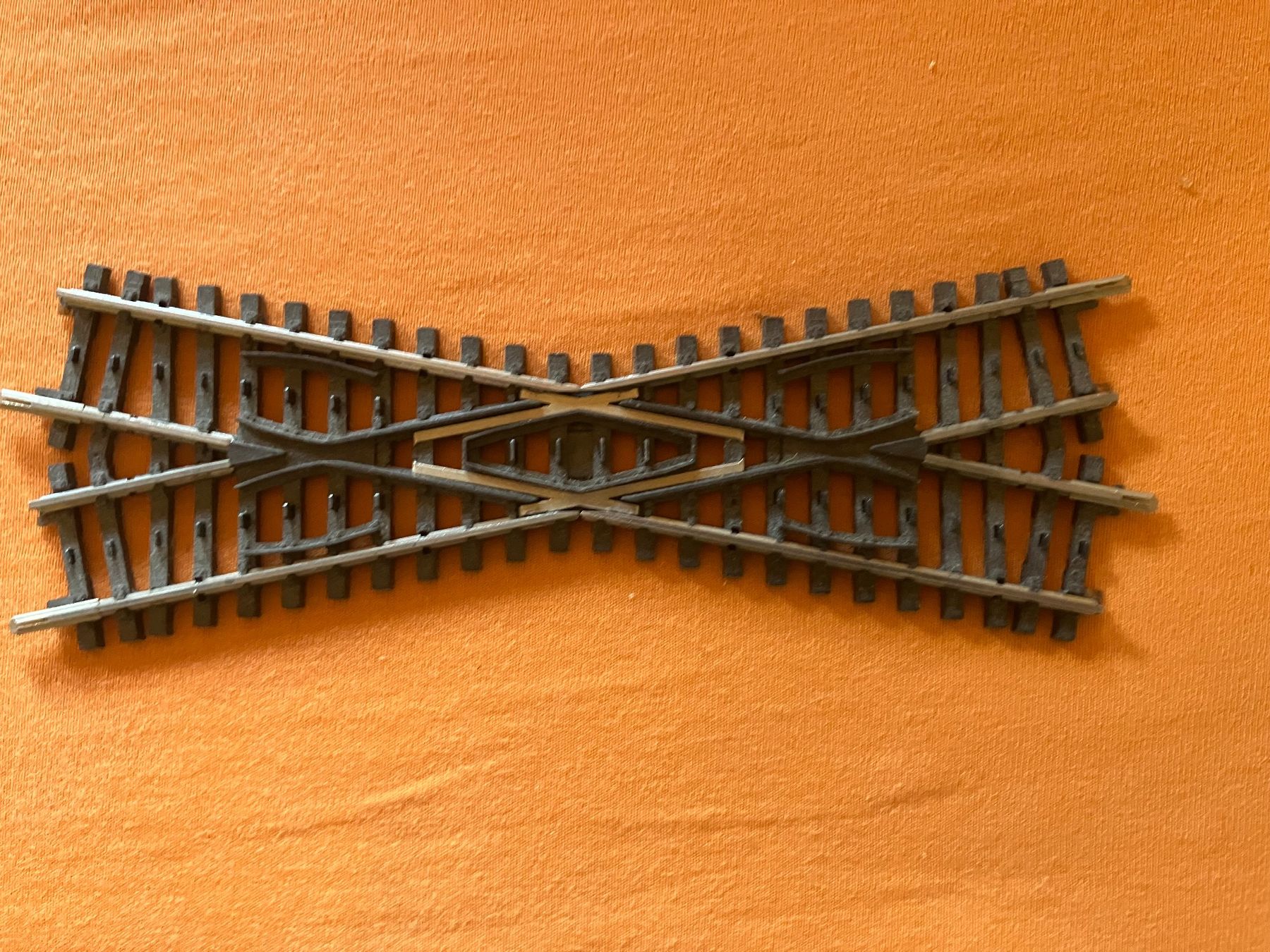 Märklin Modellini di ferrovie: K Gleis Kreuzung 2257 – Usato da Mont Tramelan venduto da Oktober1958