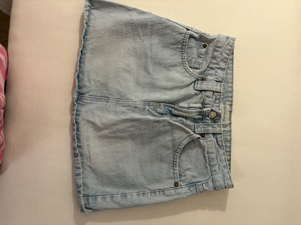 Stradivarius Röcke: Jeansrock Stradivarius hellblau Grösse 36  – Gebraucht aus Ebnat-Kappel von Mzottli