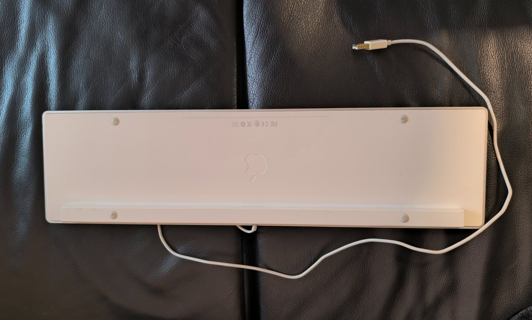 Apple Tastiere: Apple USB Tastatur – Usato da Gams venduto da MissTraveller 1