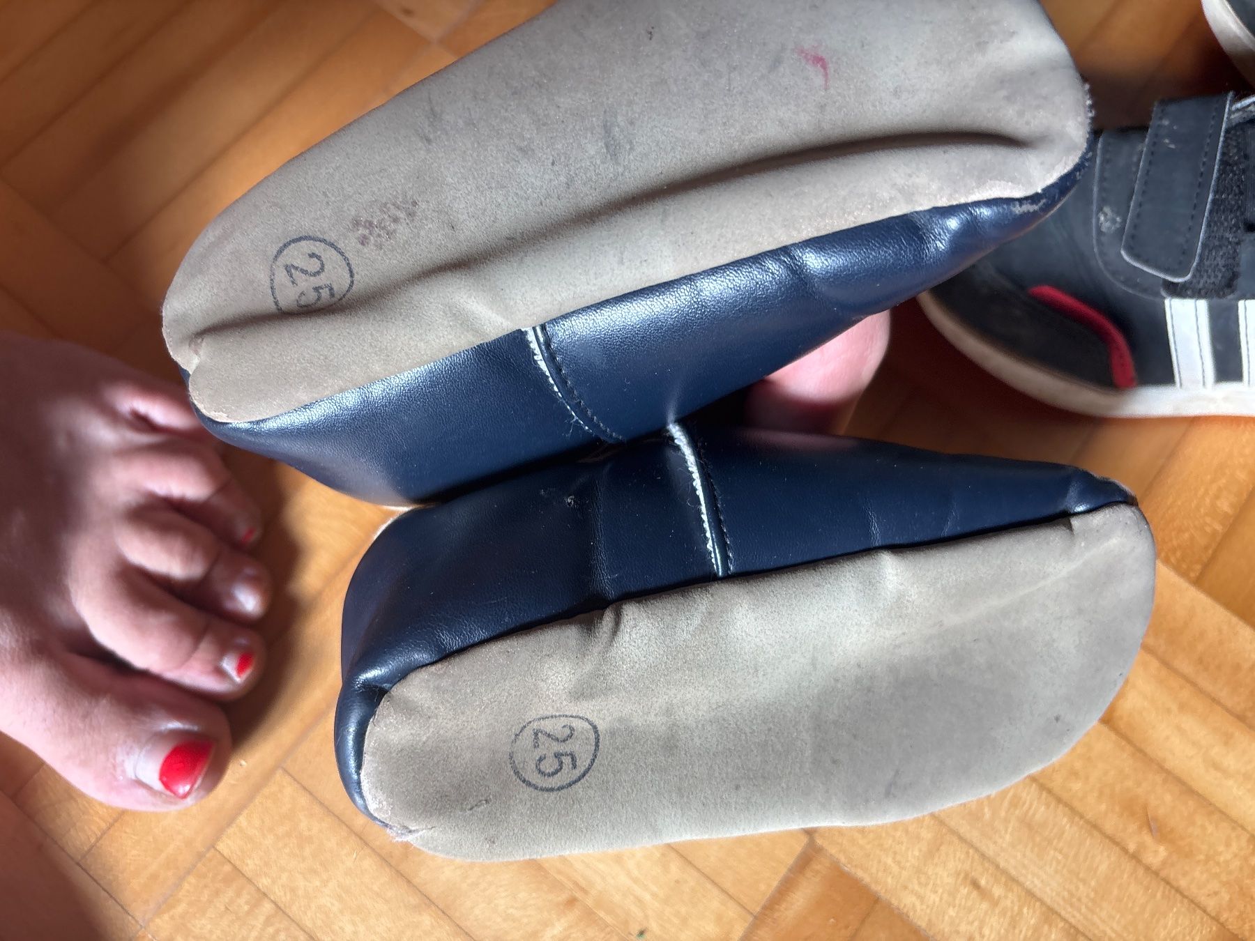 Elefanten Scarpe da uomo: Lot de 3 paires chaussures 25 – Usato da Lajoux JU venduto da plise 3