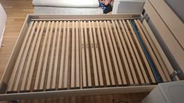Bett 200x140cm
