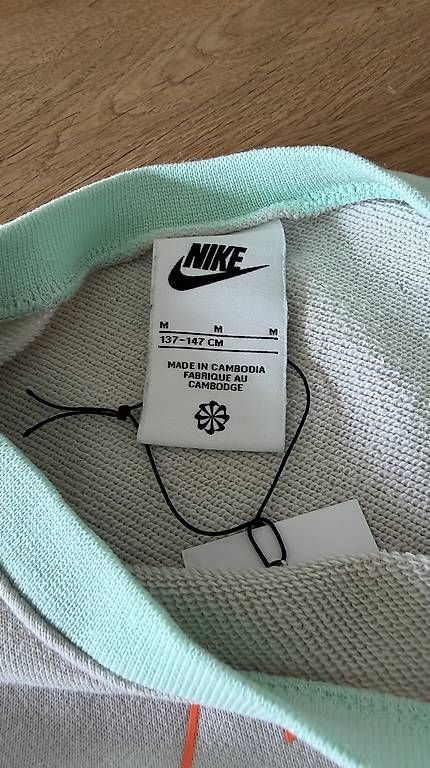 Maglioni & Felpe: Nike Pullover Gr. 137-147 – Usato da Cham venduto da deltoro84 1