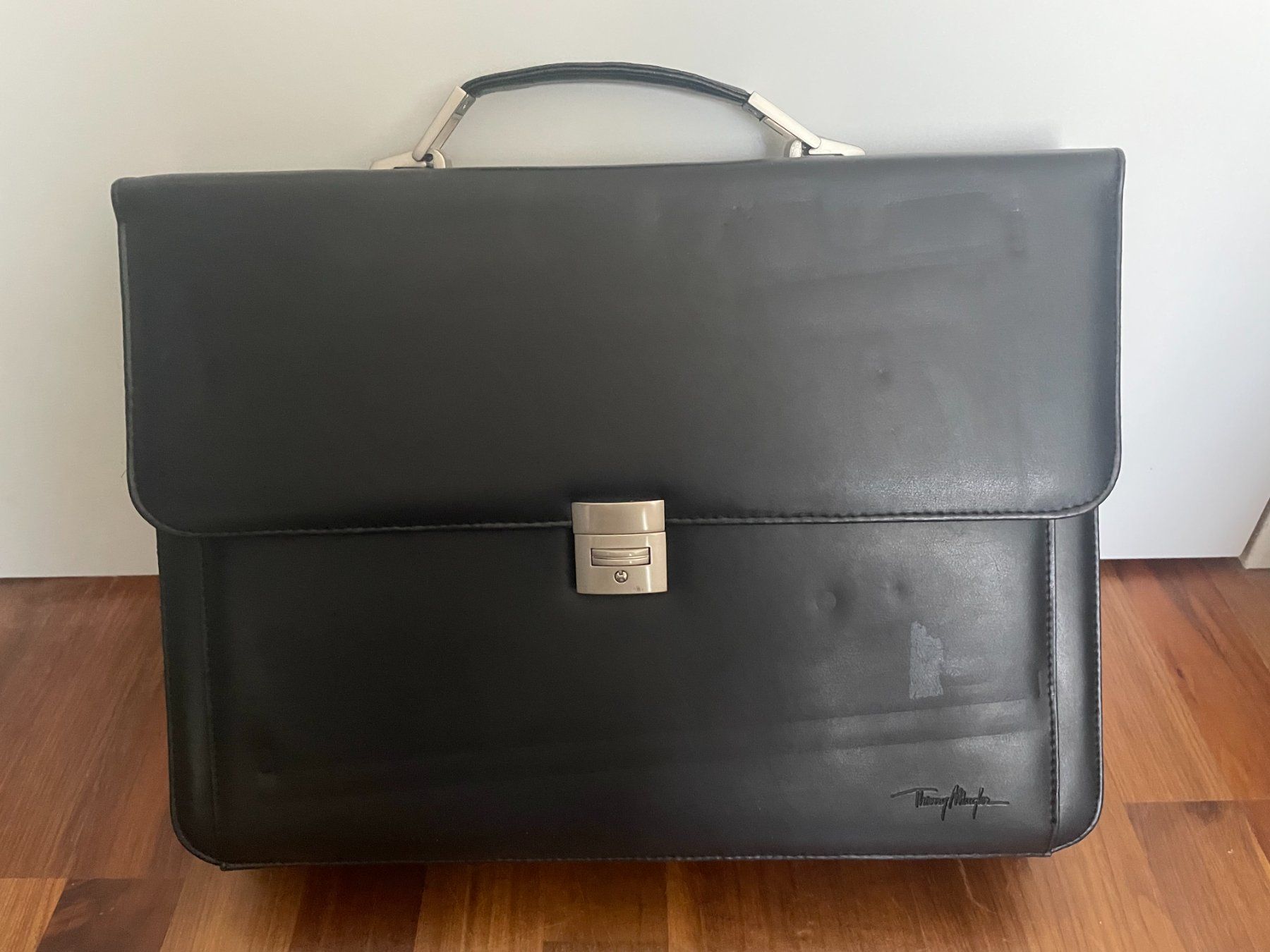 Valises & Sacs: Echtlederaktentasche – Neuf (Voir description) à Brunnen par Padigross 2