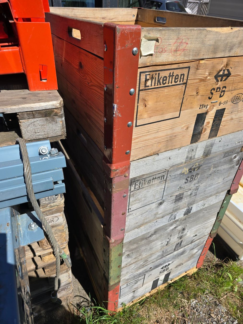 Pallets: gebrauchte SBB Palettenrahmen pro Stück 45.- – Usato da KRINAU venduto da Mio_Liqstyle 2