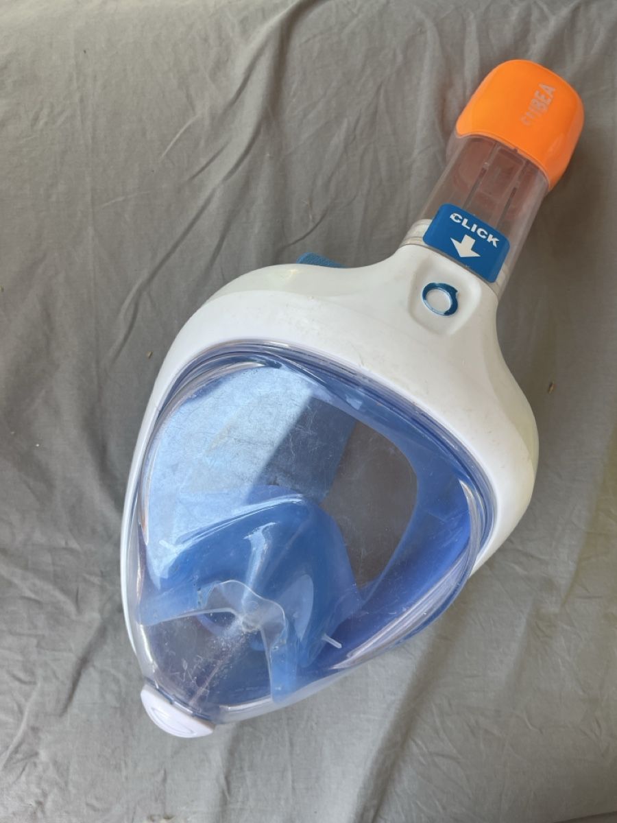 Pinne, Maschere & Boccagli: Masque de snorkeling Tribord blanc bleu utilisé – Usato da Cornaux NE venduto da mcsm