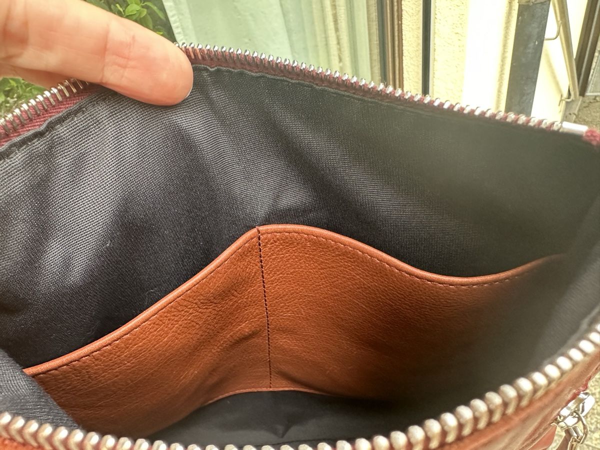 Borse da donna: Handtasche Brigitte Hürzeler FORMAT weinrot – Usato da Olten venduto da Barola01 3