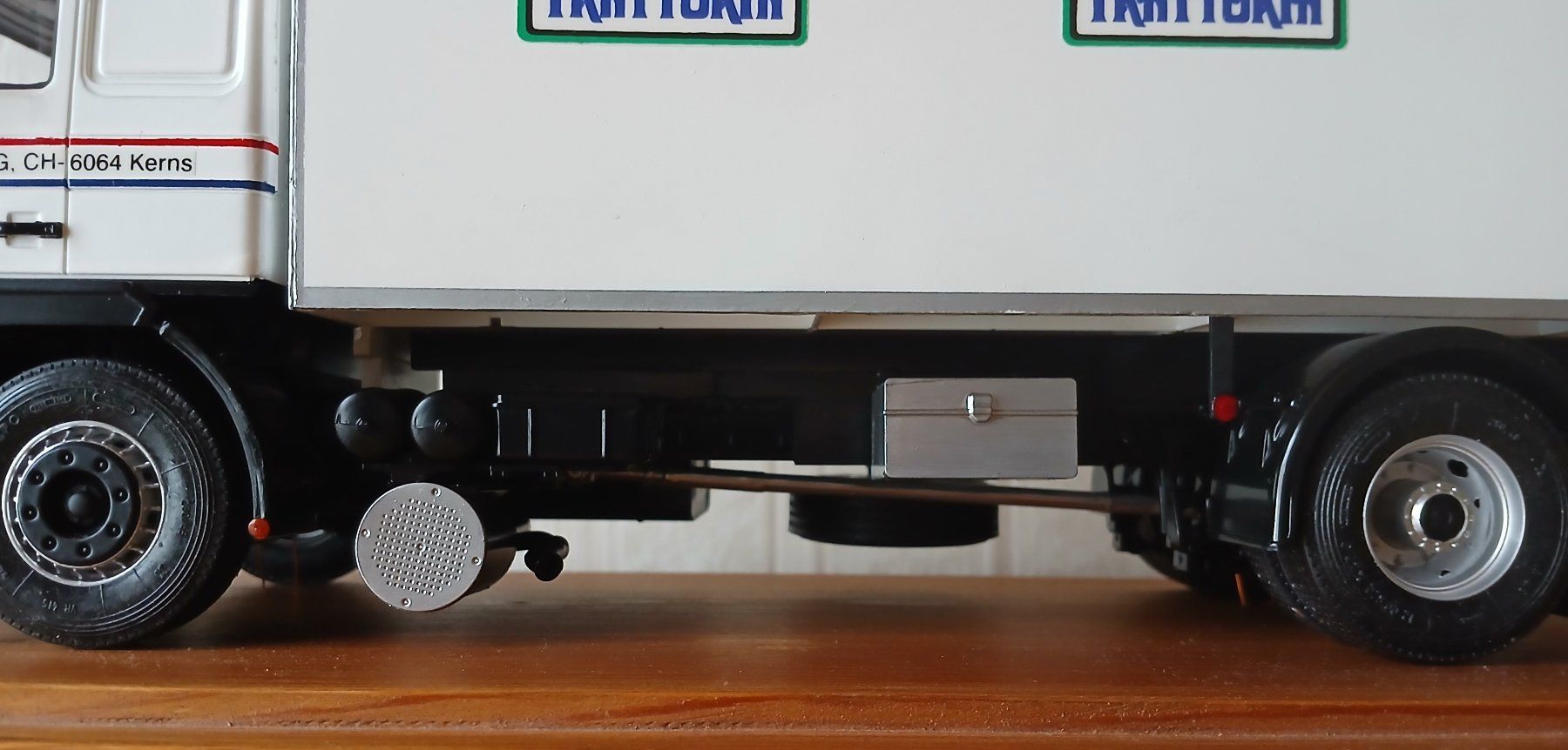 Kits de montage: Lkw Modell im Masstab 1:25 – D'occasion à Huttwil par mos_cg99 7