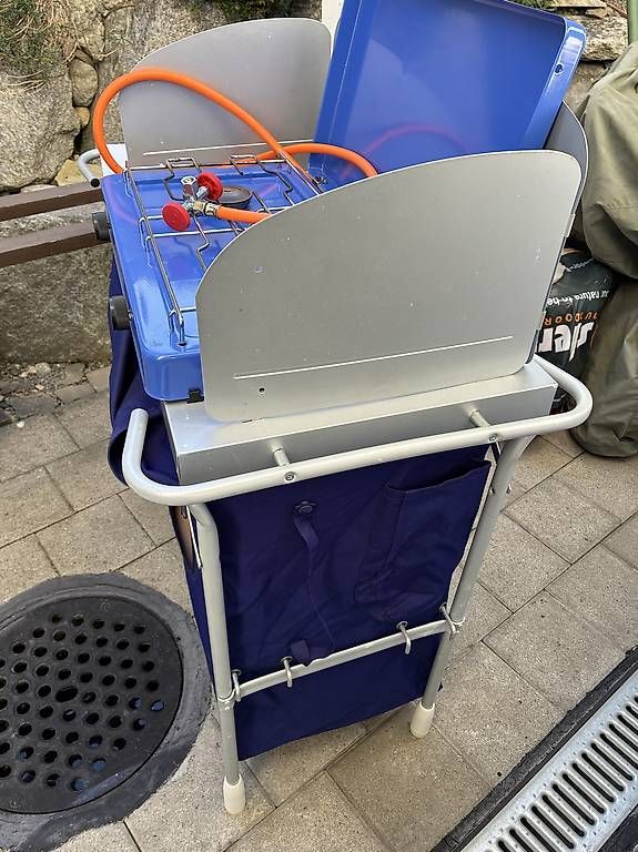 Küchengeräte: Camping -Rechaud mit Kochtisch  – Gebraucht aus Emmenbrücke von Wir5 1