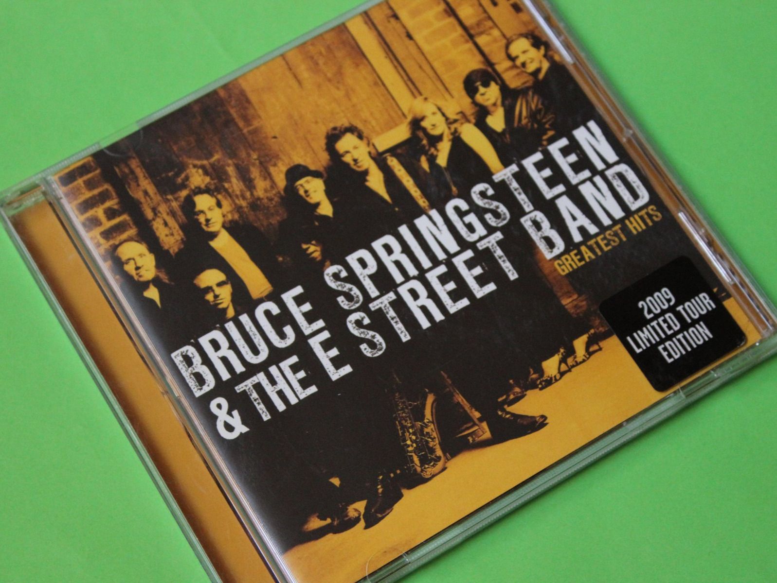 CDs: BRUCE SPRINGSTEEN & THE E STREET BAND - GREATEST HITS CD – Gebraucht aus Tübach von JamesStone