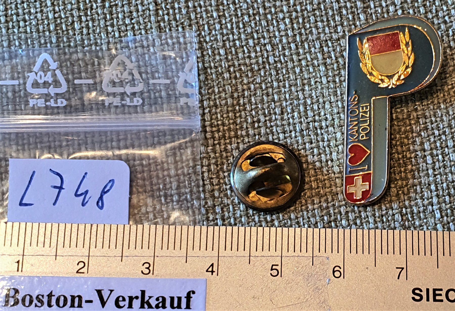 Plaketten & Abzeichen: L748 - Pin I Like Kantons Polizei Solothurn – Gebraucht aus Reinach BL von Boston-Verkauf 2