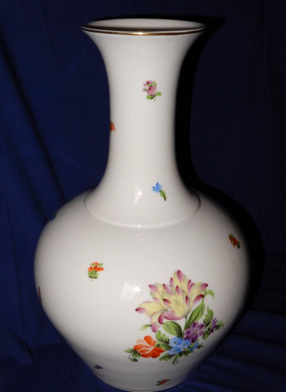 Herend Vasi & Recipienti: Grosse Herendvase, Blumendekor, gemarkt Herend 1944 – Usato da Senèdes venduto da Mutzli52 4