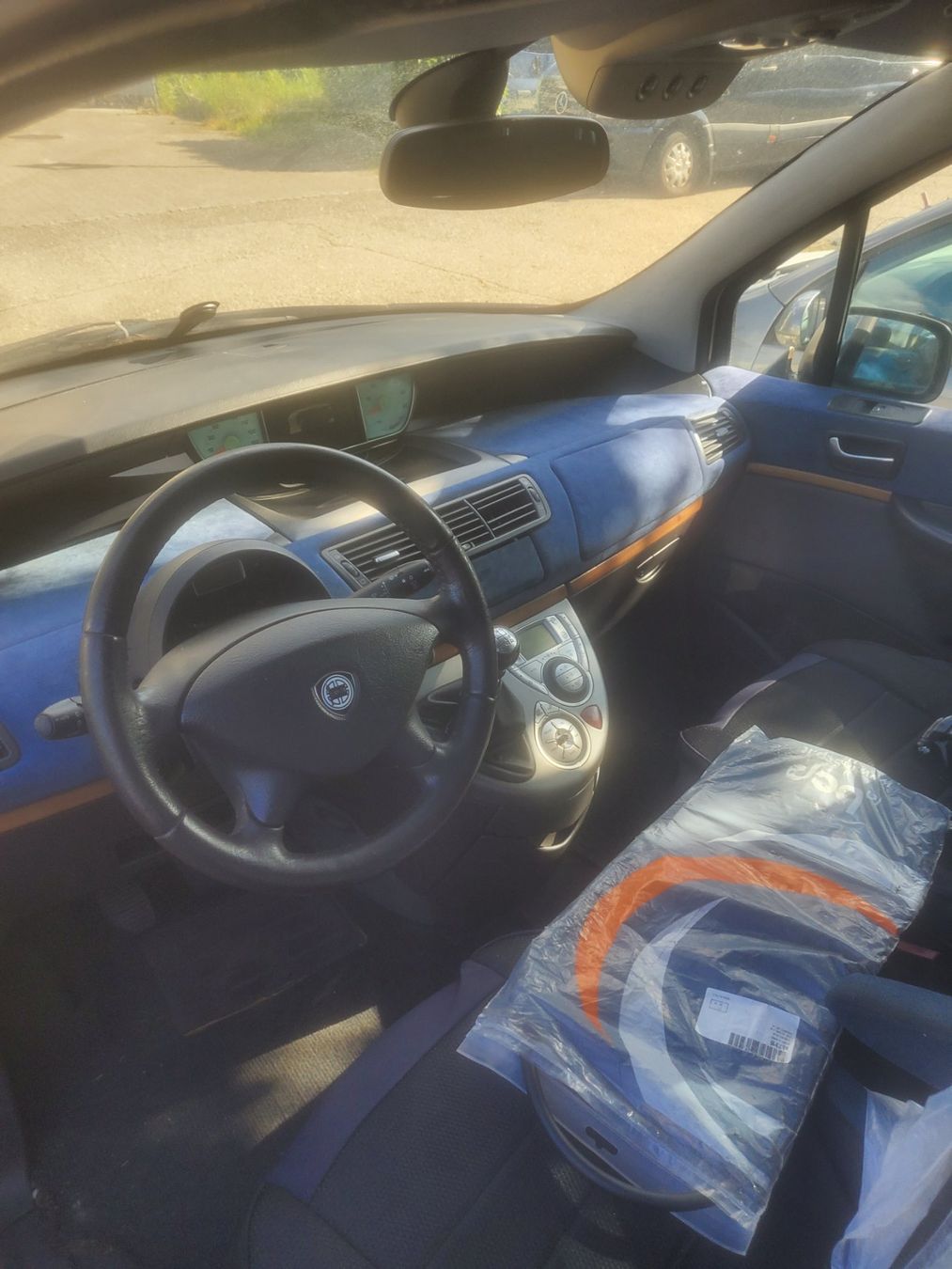Lancia Automobili: Lancia Phedra 2.0 16 V – Difettoso da Balsthal venduto da redcarpet 5