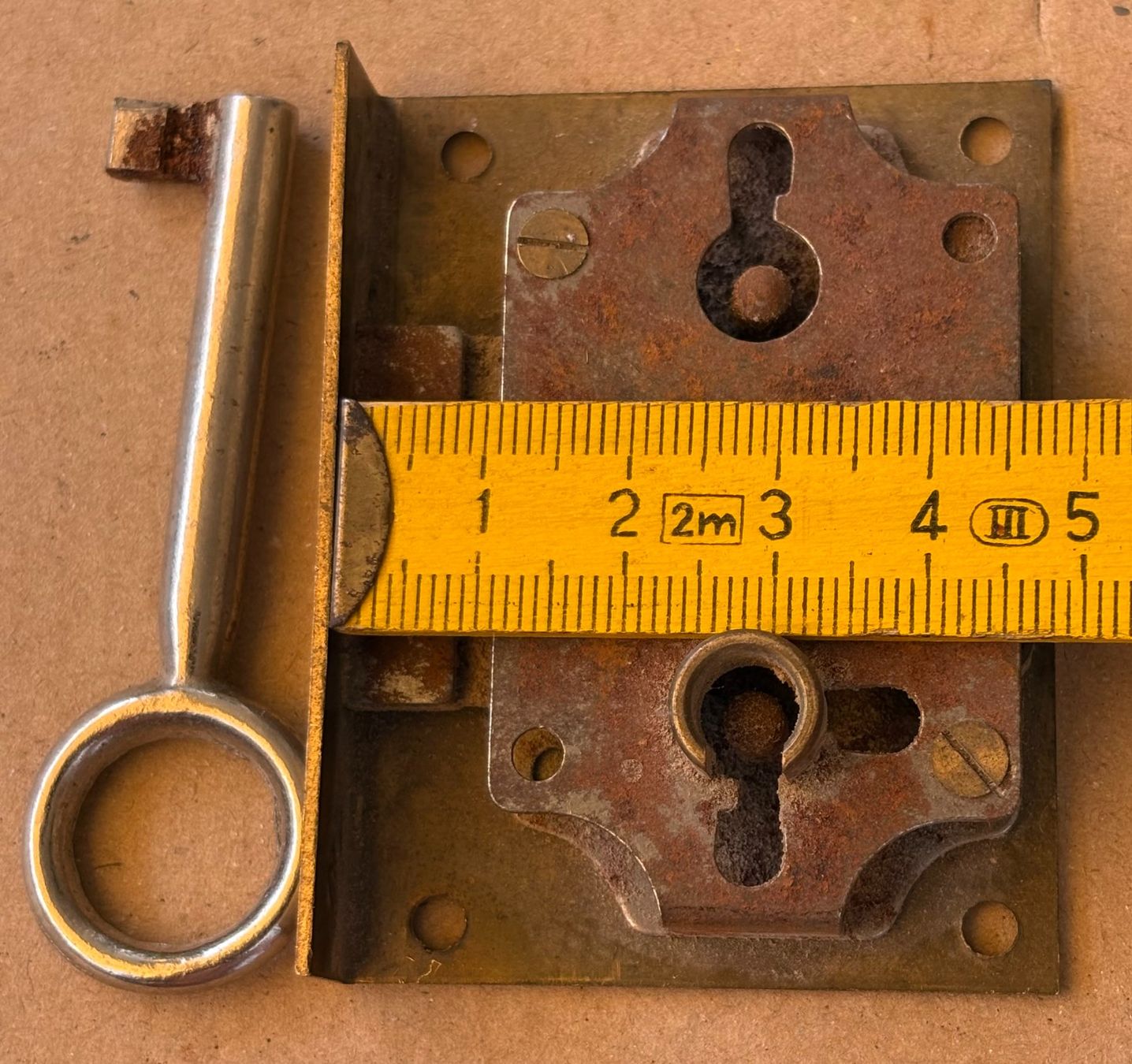 Cadenas: VINTAGE SCHLOSS MIT SCHLÜSSEL – D'occasion à Ostermundigen par wini63 3