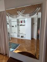 Dekorativer Design-Spiegel im Vintage-Stil