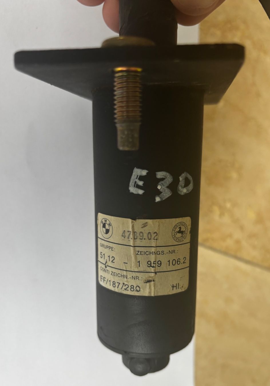 Tutti pezzi di ricambio auto: BMW E30 Pralldämpfer hinten Original – Usato da Schöfflisdorf venduto da jonas_nora 1
