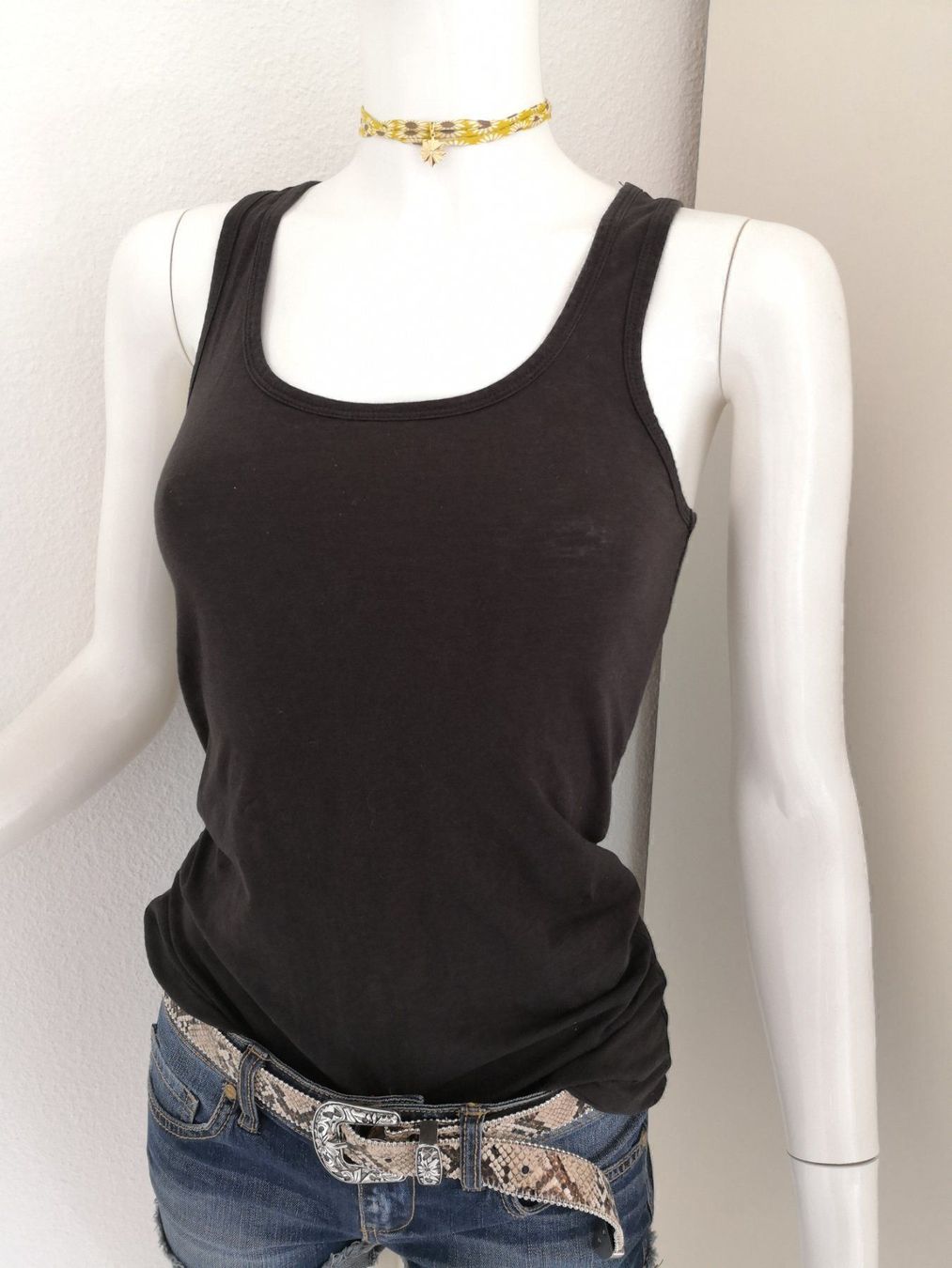 Mango Top: 🤩MANGO BASIC TANK TOP SCHWARZ & D&G P. – Usato da Olten venduto da Naja-Twins-Twins 5