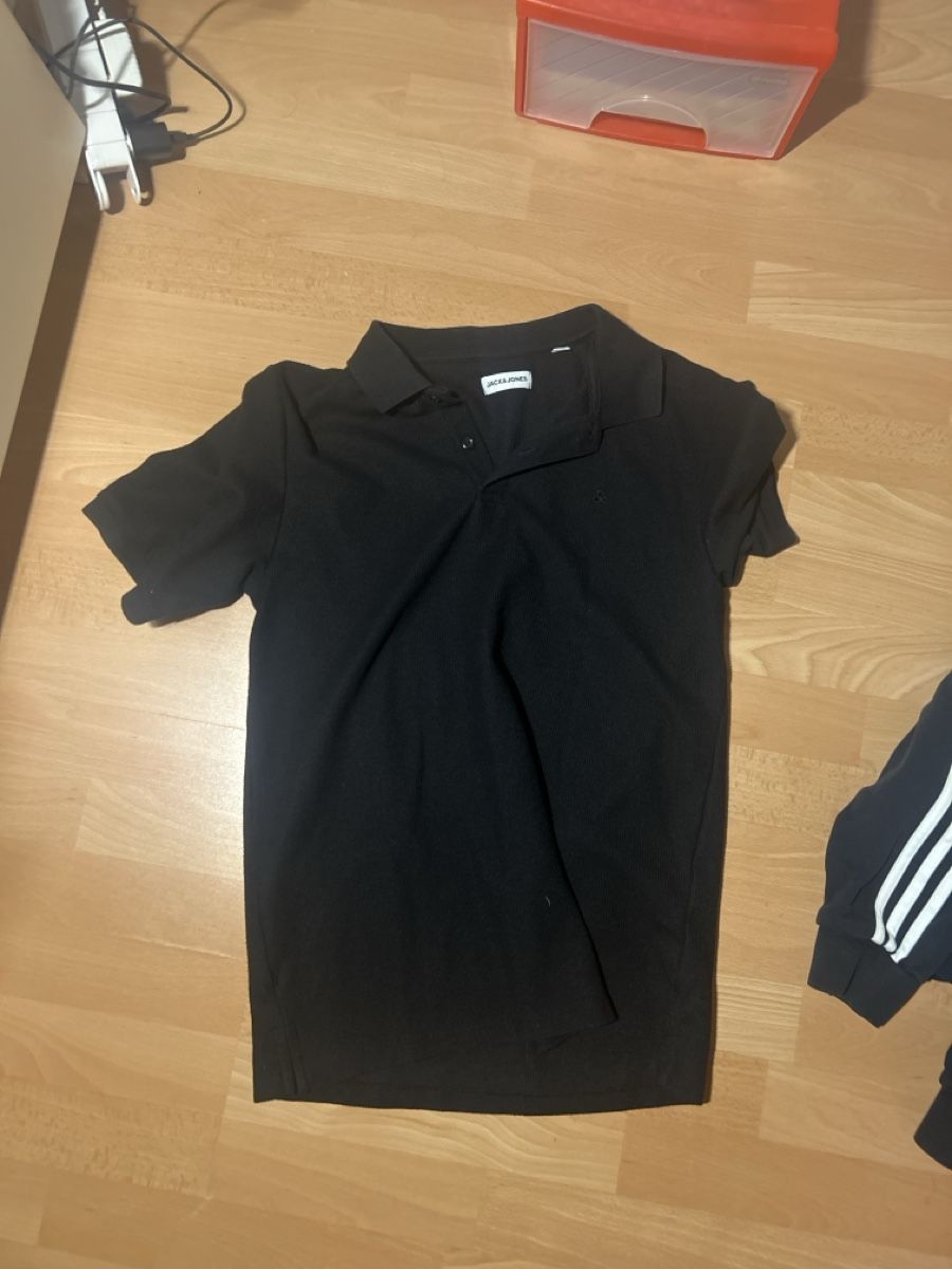 Kleiderpakete: 3 pull 3 jaquette et 1 polo – Neu (gemäss Beschreibung) aus Marin-Epagnier von nyd_72sv 1