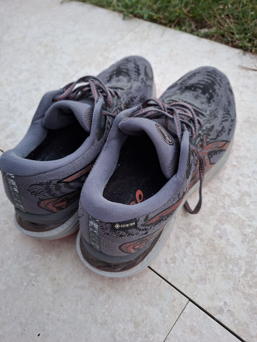 Asics Scarpe da uomo: basket asics gel taille 41,5 – Usato da Chavannes-de-Bogis venduto da senator635 2