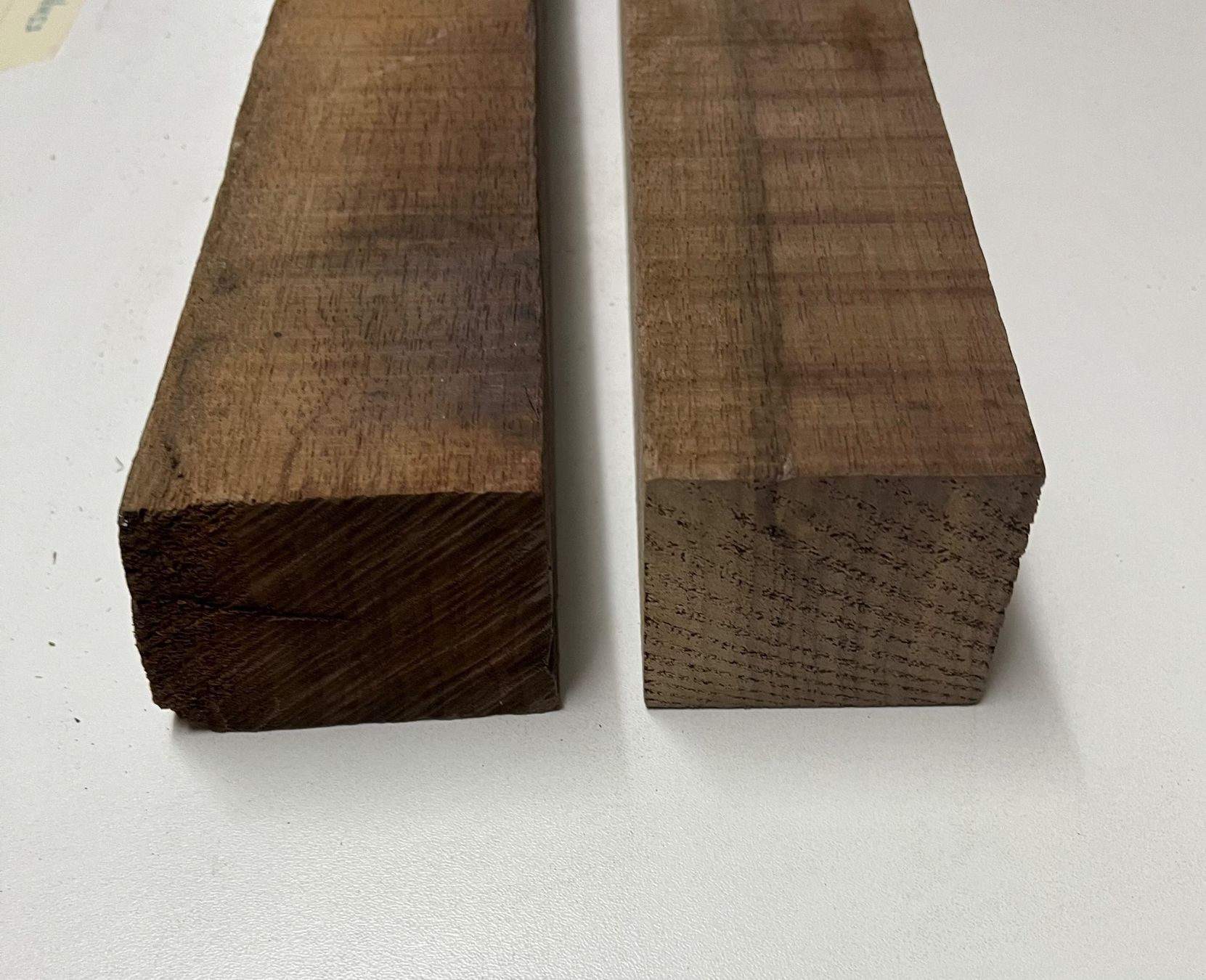 Articoli in legno: Nussbaum Holz-Stücke – Usato da Weinfelden venduto da Kathydoes