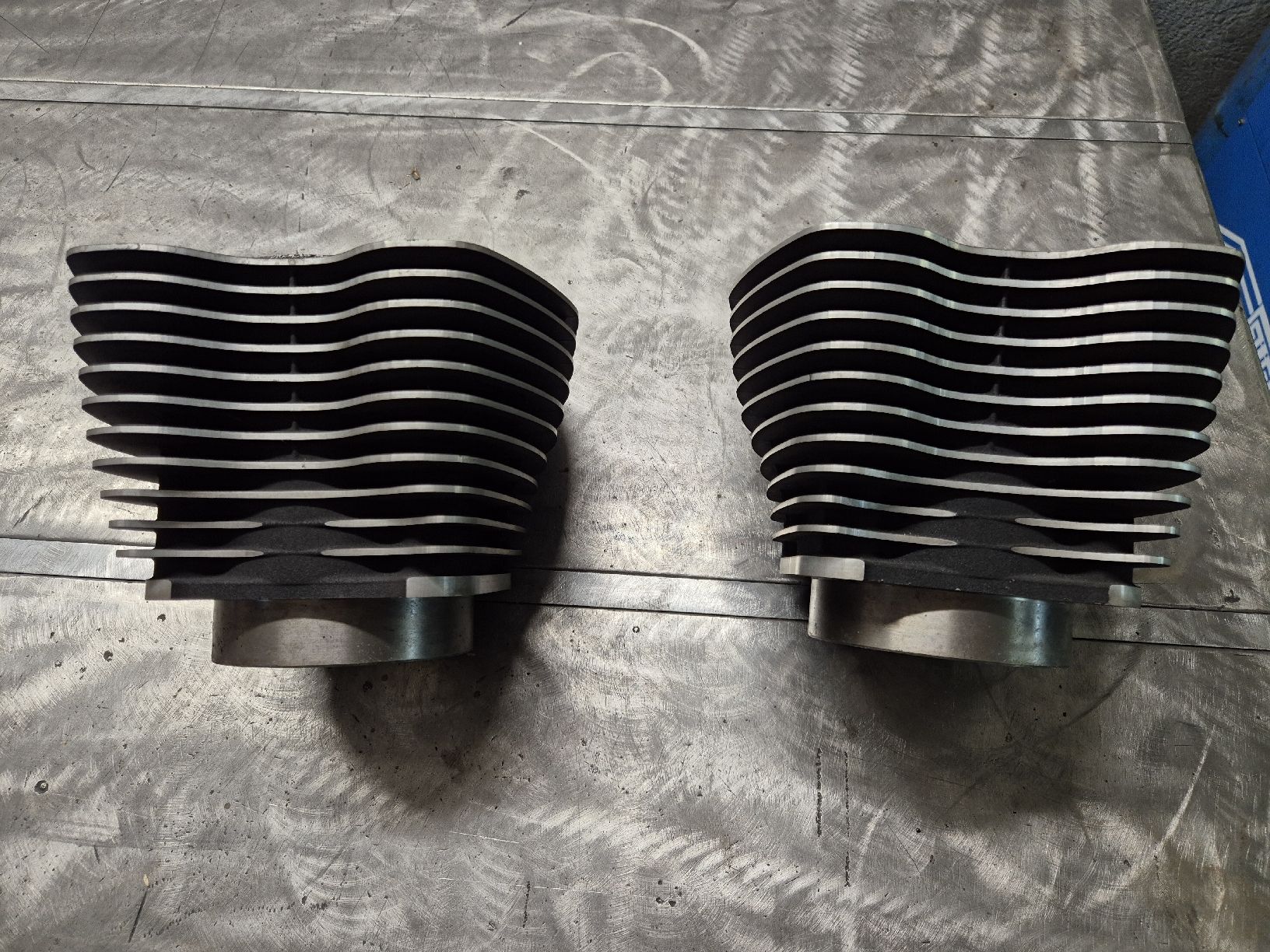 Harley-Davidson Alle Motorradersatzteile: Cylindres Harley-Davidson Twin Cam  – Gebraucht aus Le Locle von CHEGUA 3