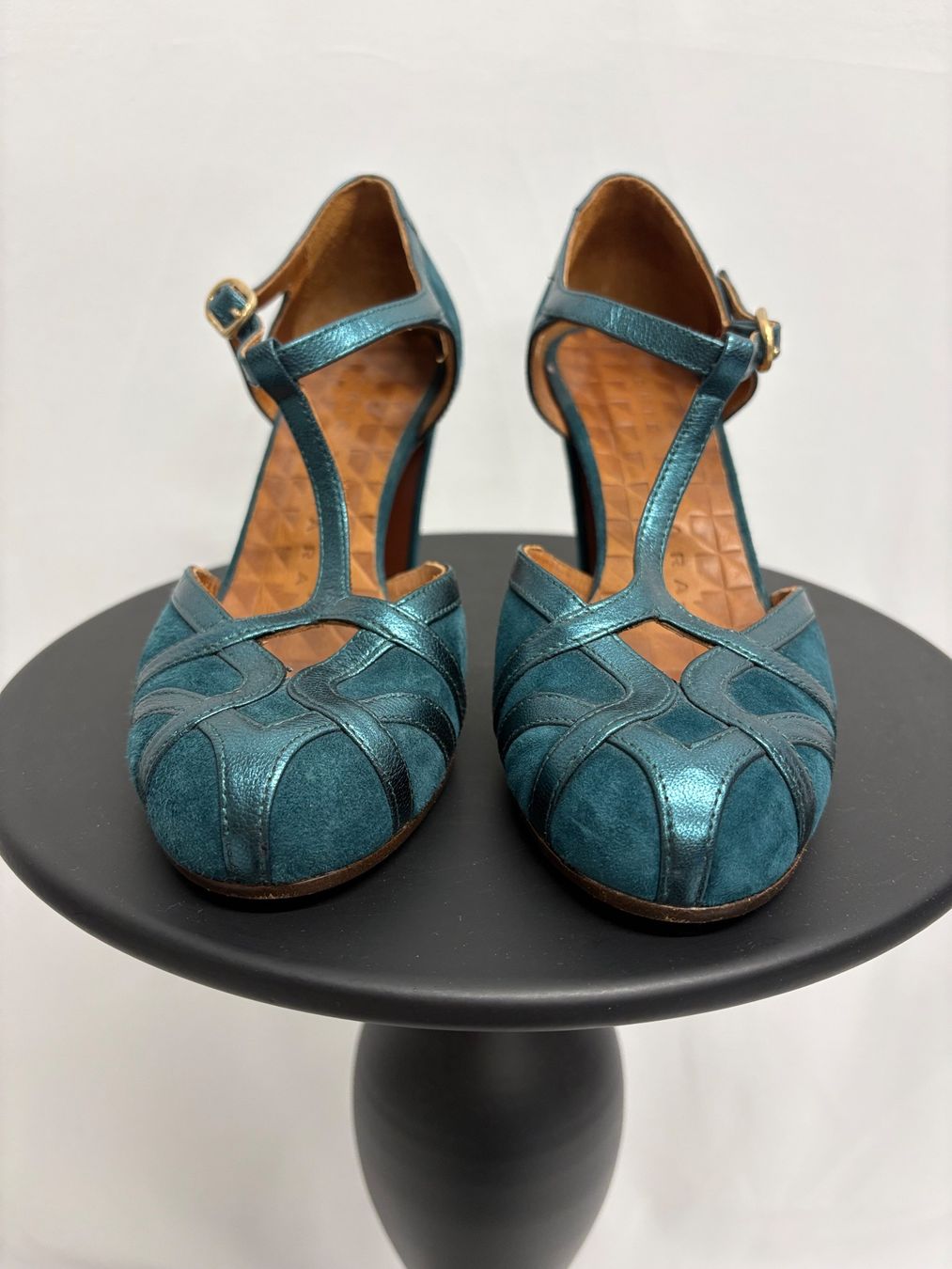 Chie Mihara Scarpe da donna: Chie Mihara Pumps Leder petrol 37 T-Strap Blockabsatz – Nuovo (secondo la descrizione) da Regensdorf venduto da secondchancefashion 3