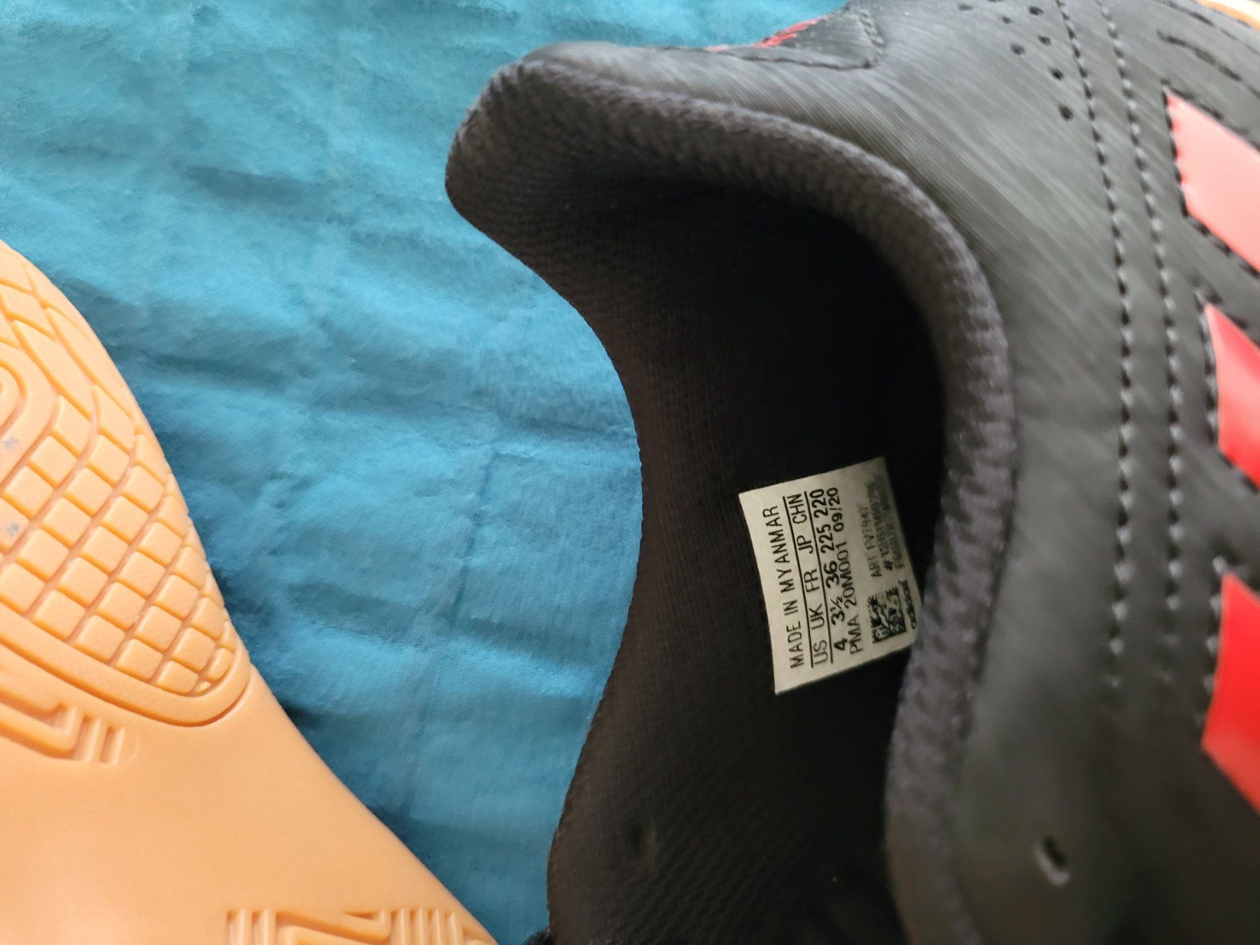 Adidas Scarpe per ragazzi: Chaussure / Schuhe - 36 -addidas – Usato da Zürich venduto da heldc 2