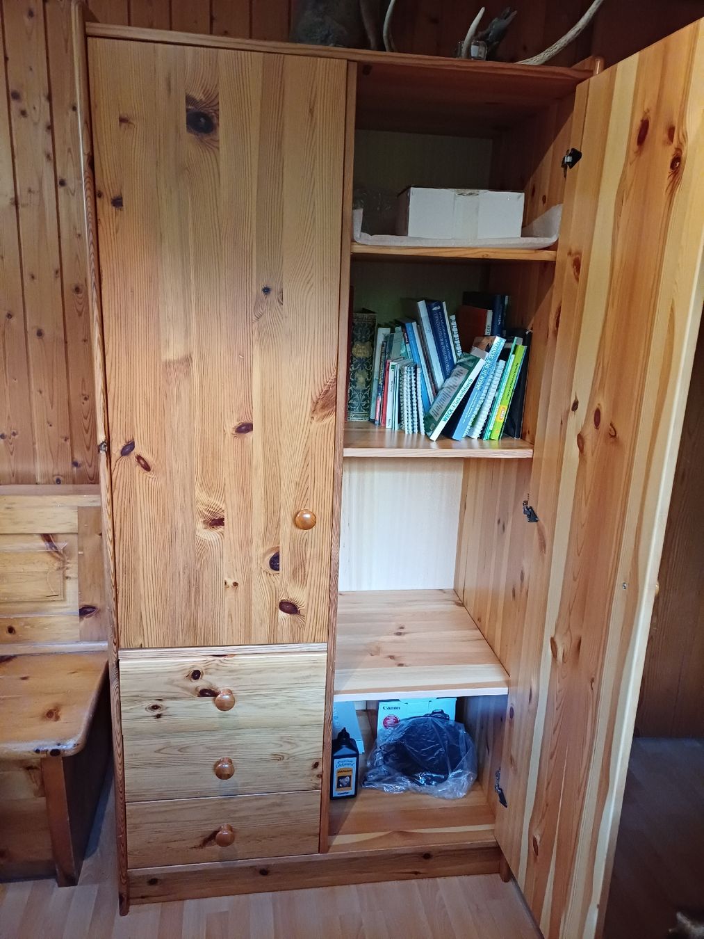 Armadi: Kinderzimmer Schrank – Usato da Kriens venduto da MiPa. 1