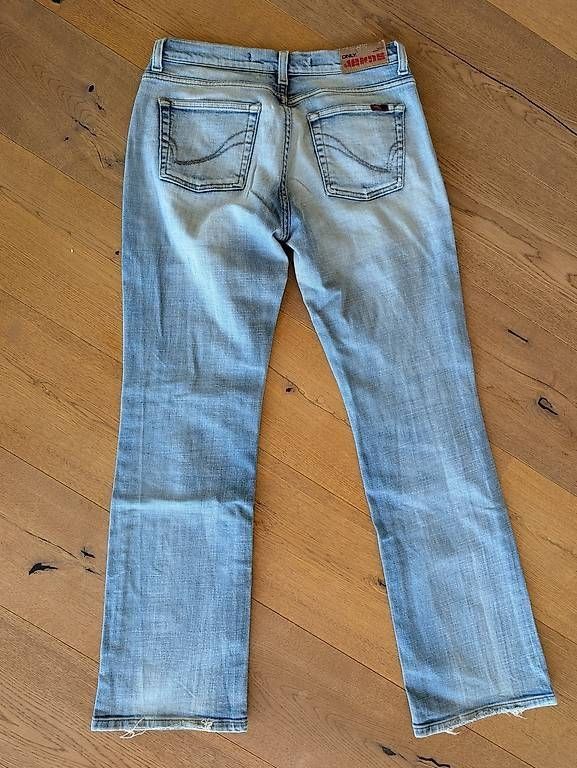 Only Jeans: Jeans Only Grösse 38 – Usato da Beringen venduto da Sternli650 2