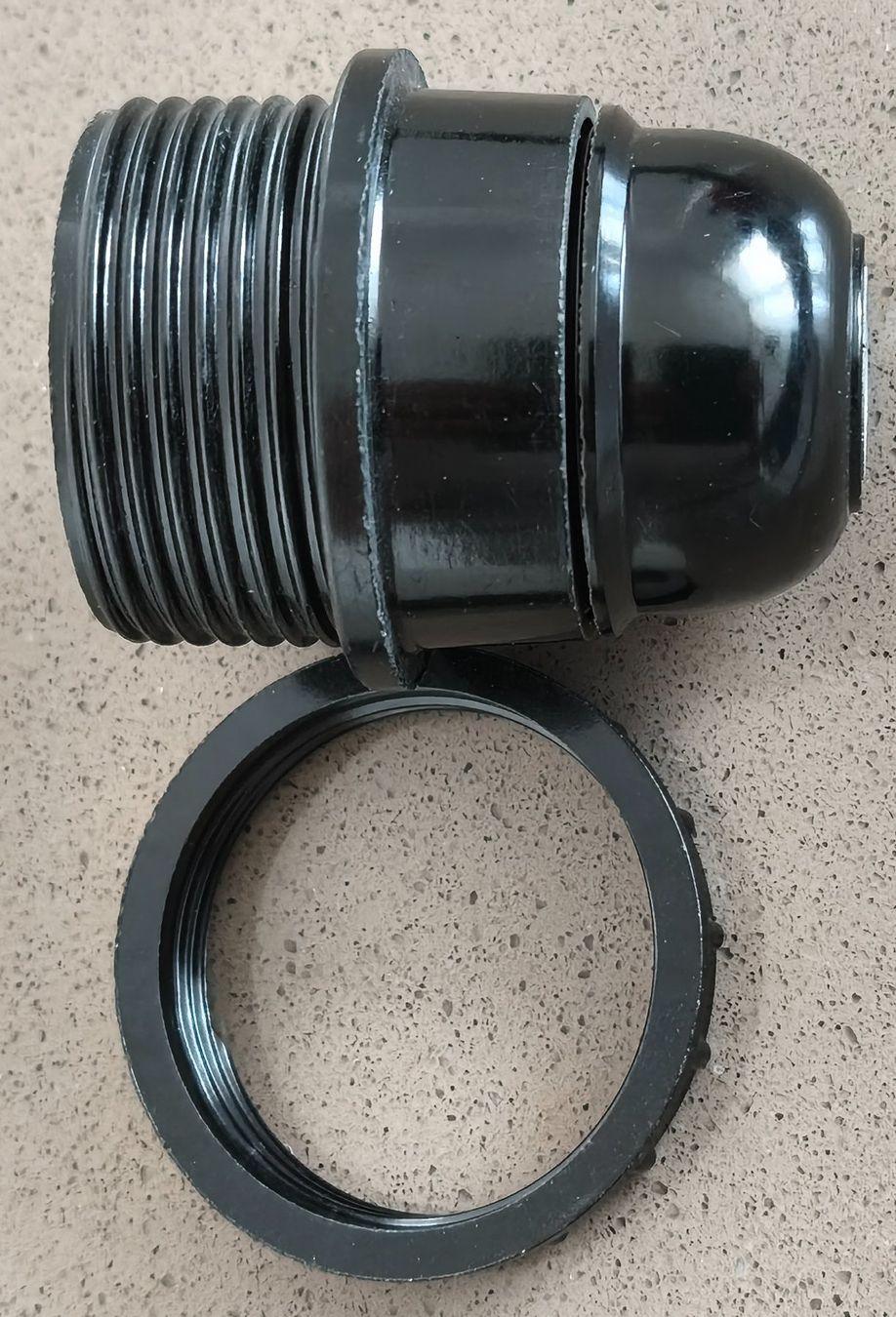 Lampen: Vintage Lampenfassung E27 aus Thermoplast oder Bakelit – Gebraucht aus Zürich von Tanteemma369 4