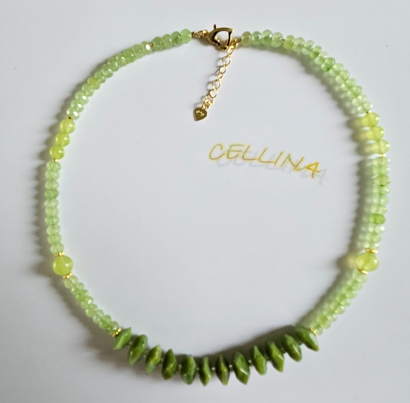 Catenine: Grüne Jade Halskette 111 – Nuovo e nell'imballaggio originale da Luzern venduto da Cellina1 2