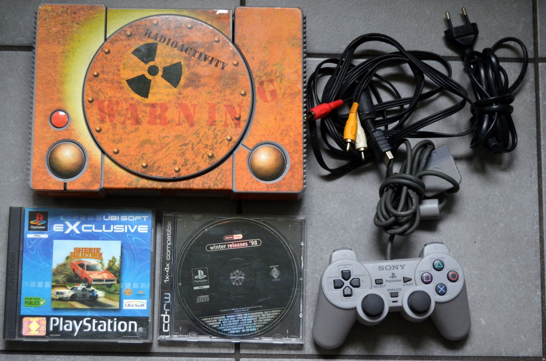 Sony Konsolen: Playstation 1 / PSX SCPH-9002 – Gebraucht aus Collonges von arashee