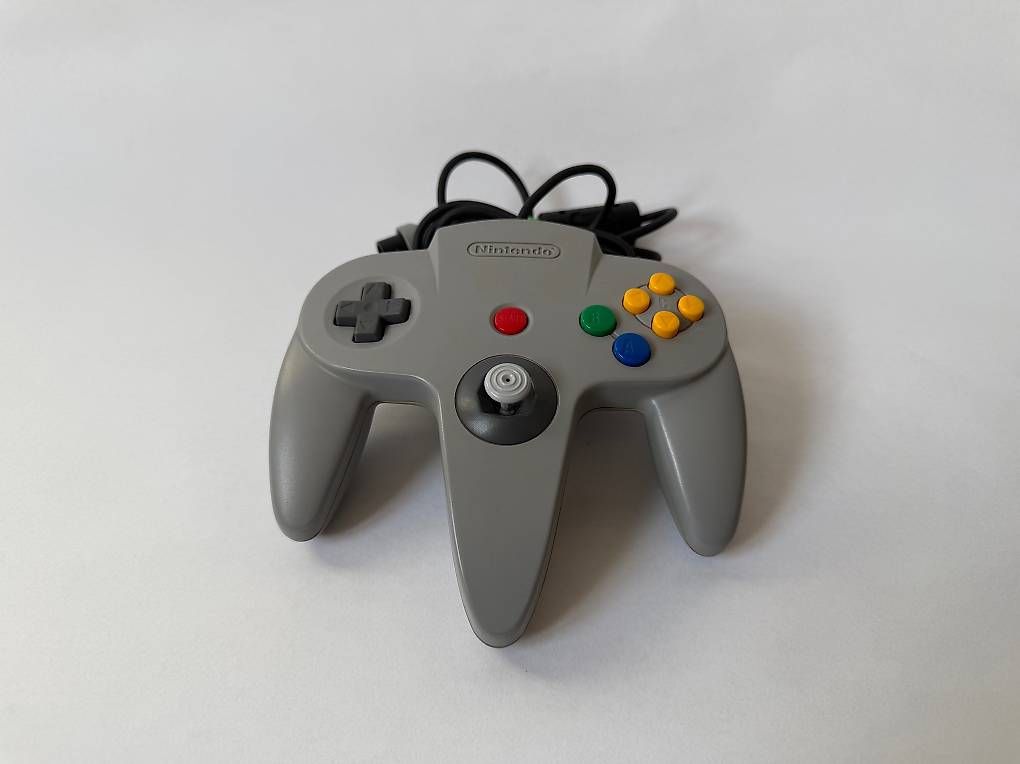 Console: N64 Konsole Bundle - grauer Controller + F1 Game – Usato da Bazenheid venduto da ced_5qnv 2