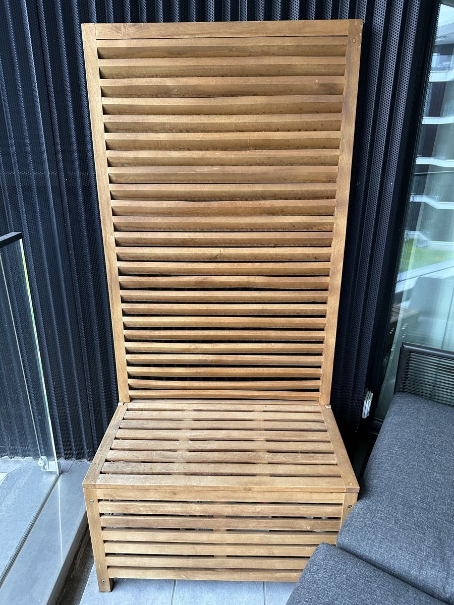 Panchine: Gartenbank mit Wandpaneel – Usato da Schenkon venduto da Charlottenstrasse1