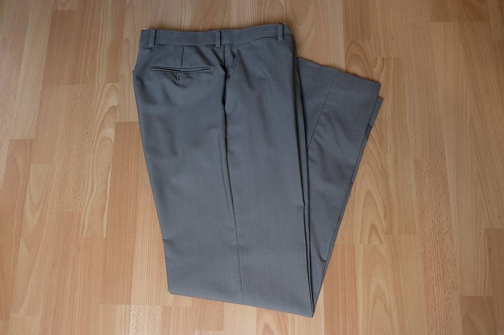 Completi: Costume élégant WE   T. 48 – Usato da Bôle venduto da Lemon 1