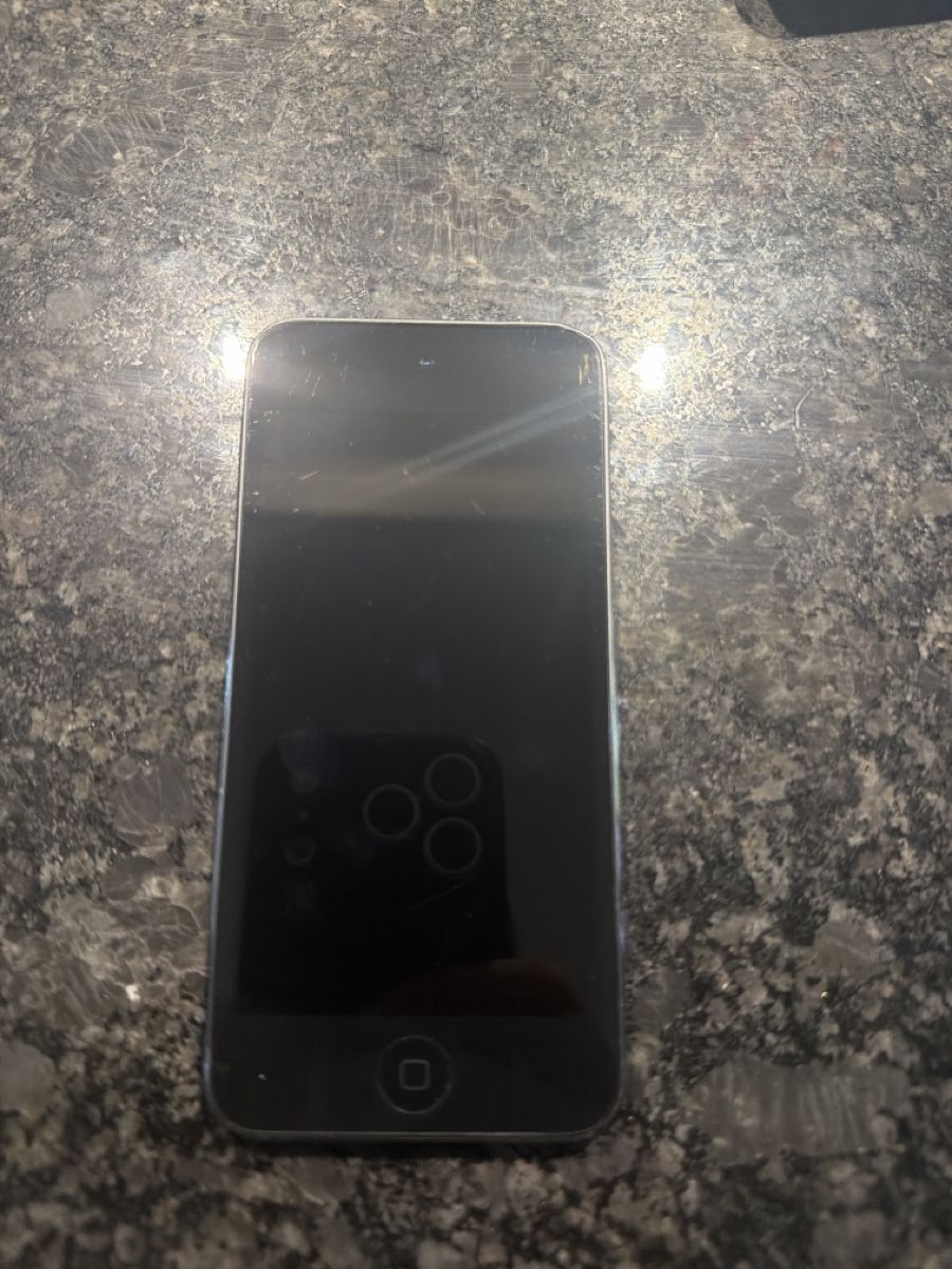 Apple Tragbarer Mediaplayer: iPod touch 6e - 32go pas de compte iCloud  – Defekt aus Yverdon-les-Bains von ame_7f2x