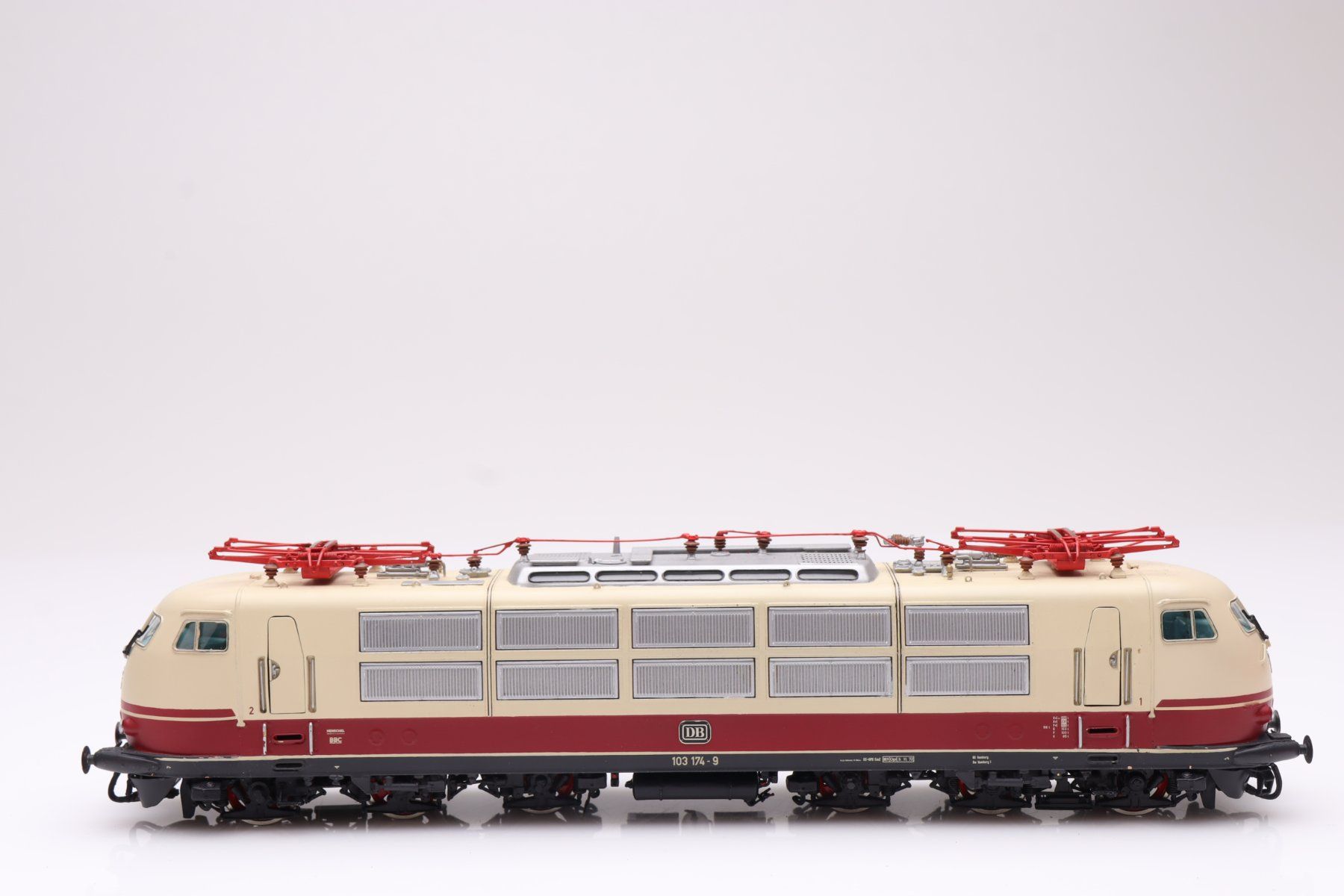 Lemaco Modellini di ferrovie: Lemaco DB BR 103 174-9 DC, H0 – Usato da Ried (Muotathal) venduto da Modellbahn.swiss 2