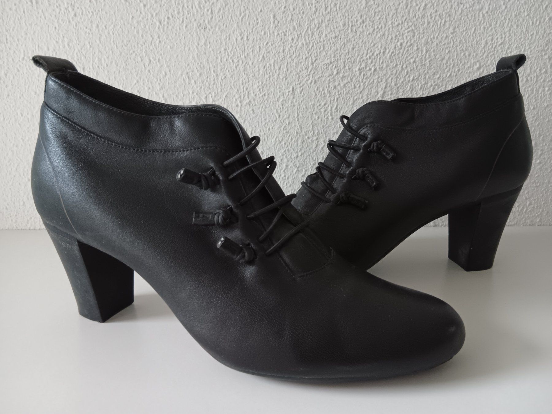 Camper Scarpe da donna: CAMPER Bottines / Stiefeletten pointure / Nummer 40 – Usato da Cossonay-ville venduto da Super-Price-Quality
