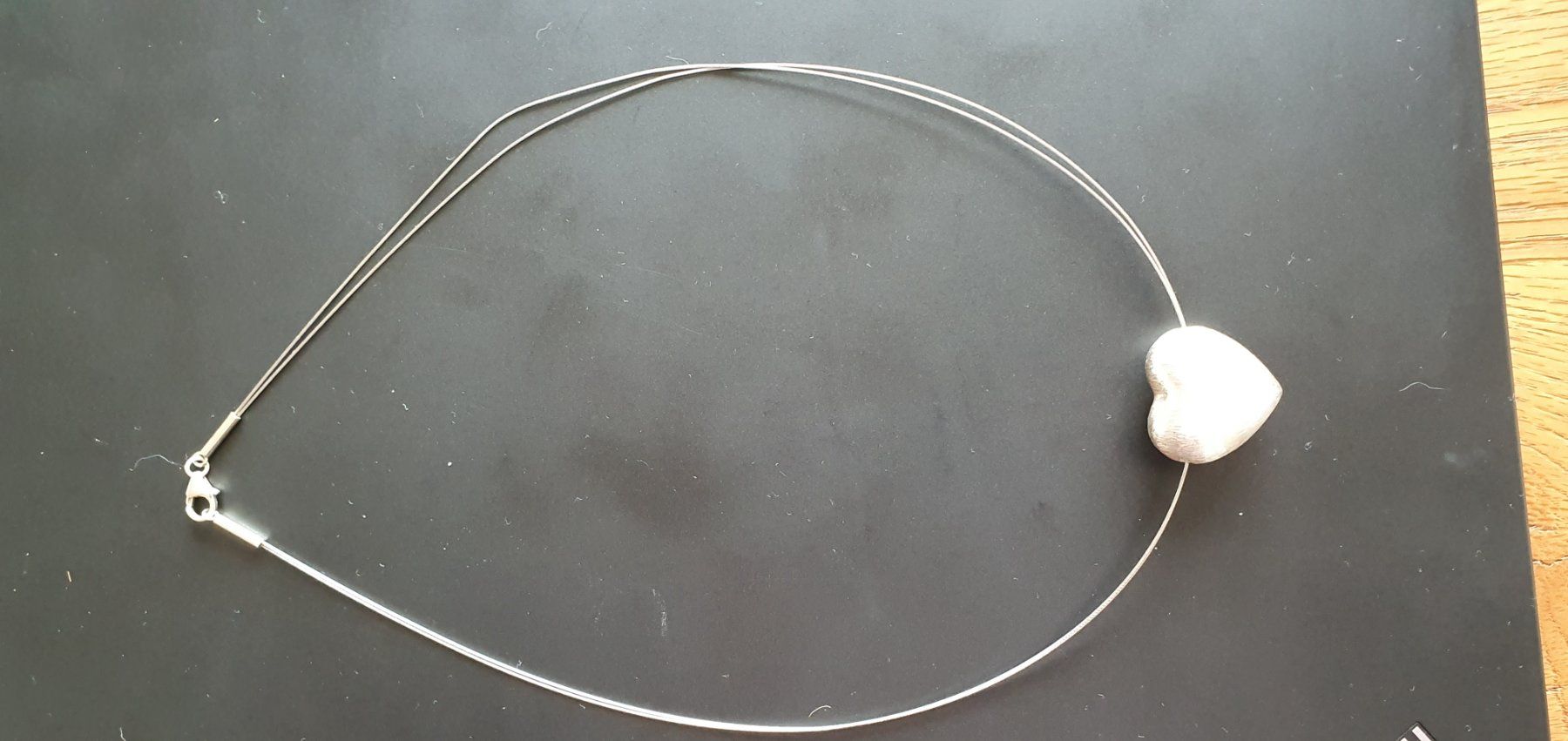 Catenine: Kette mit Herzanhänger, silberfarben – Usato da Thalwil venduto da pastler 1
